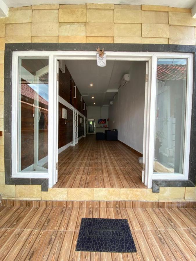 Tara Hostel Batununggul Kültér fotó
